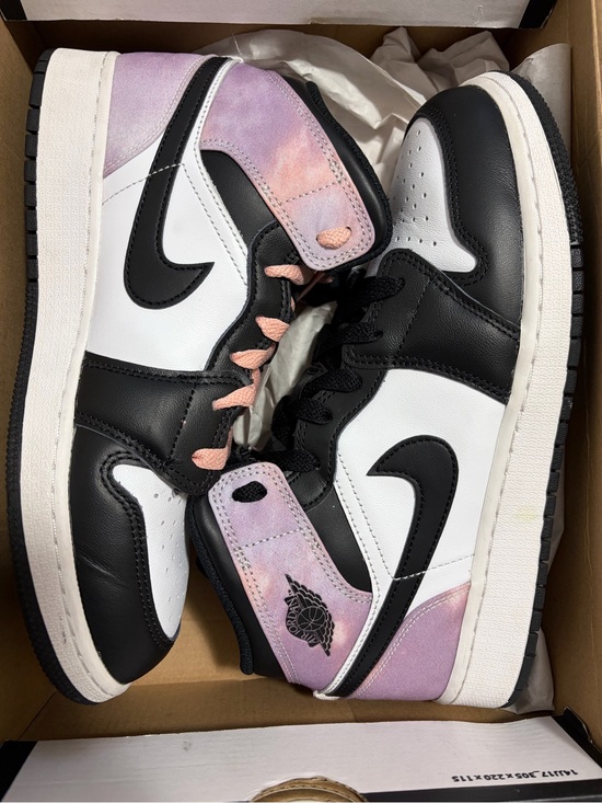 Jordan Shoes - Nike Air Jordan 1 Mid SE GS Bleached Coral Black White DM6216-001